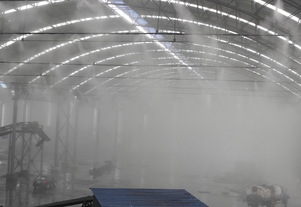 工廠粉塵治理應(yīng)該使用那種降塵設(shè)備？